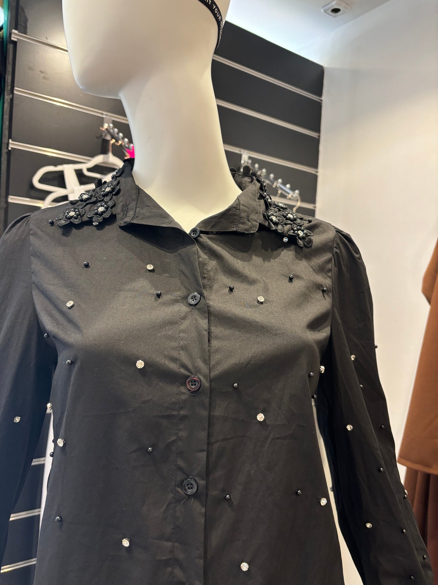 Camisa elegante de botones