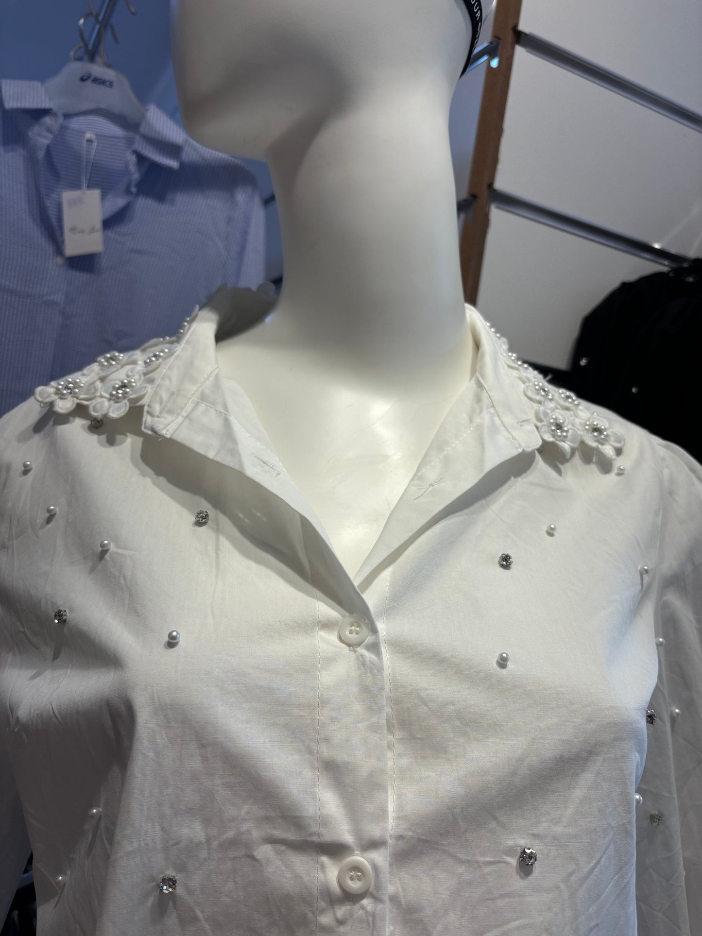 Camisa elegante de botones
