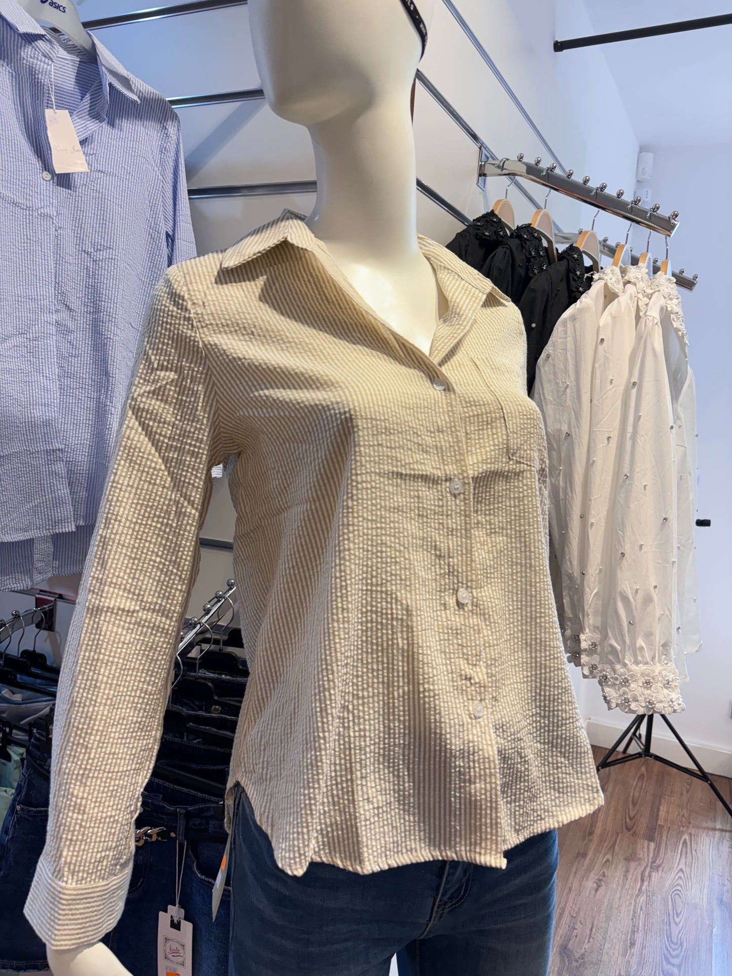 Camisa a rayas de botones