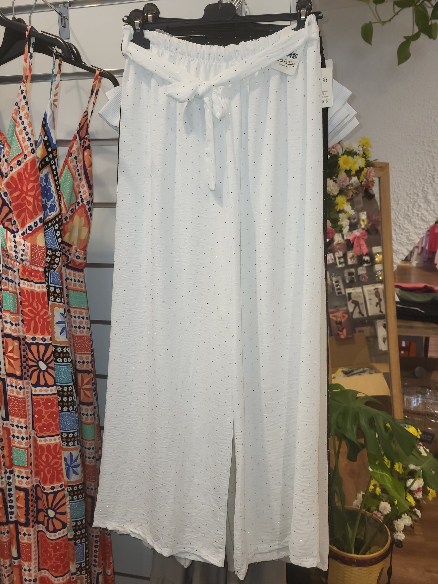 Pantalon de lino con brillantes