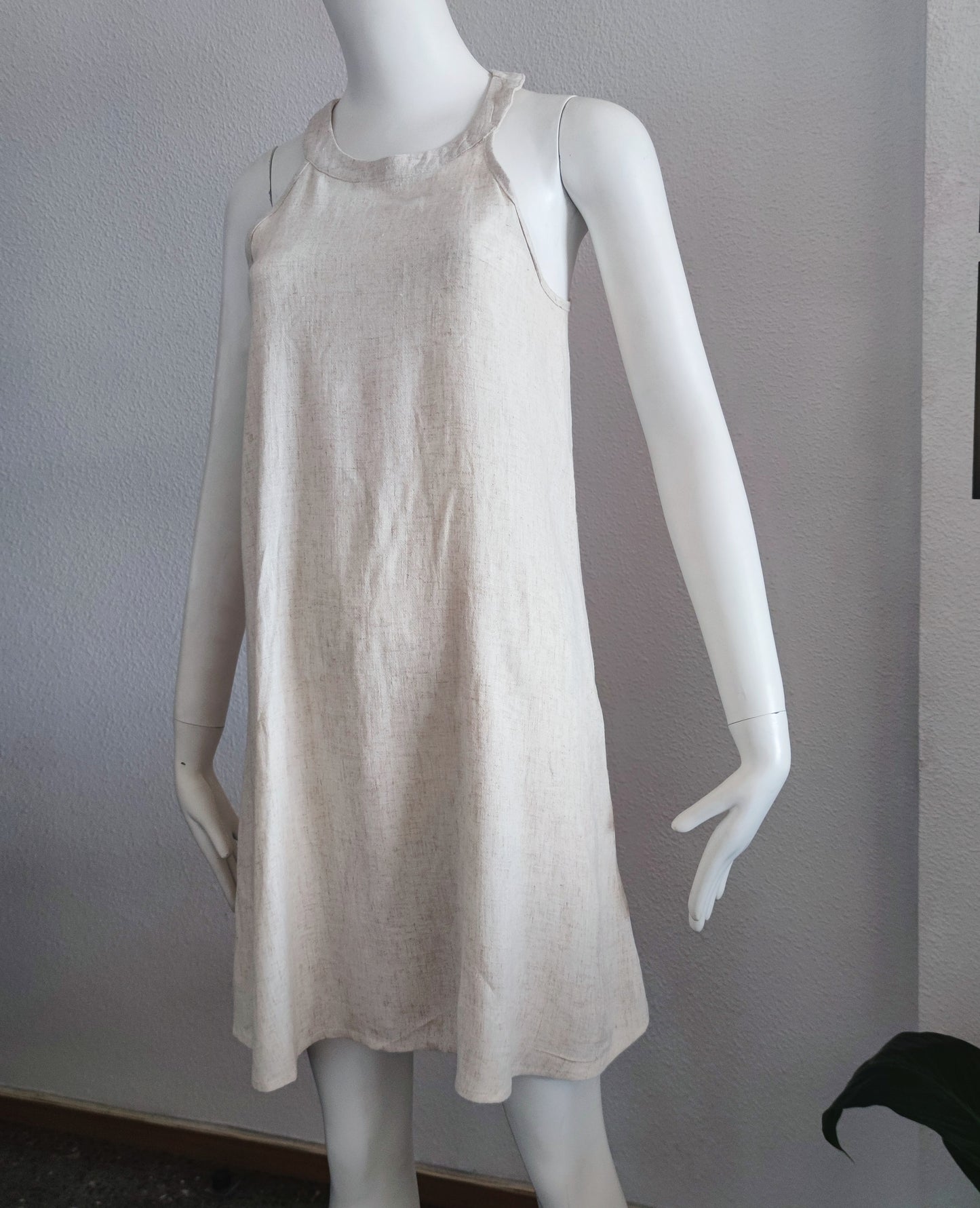 Vestido elegante de tela firme holgado, vestido con escote, mujer verano